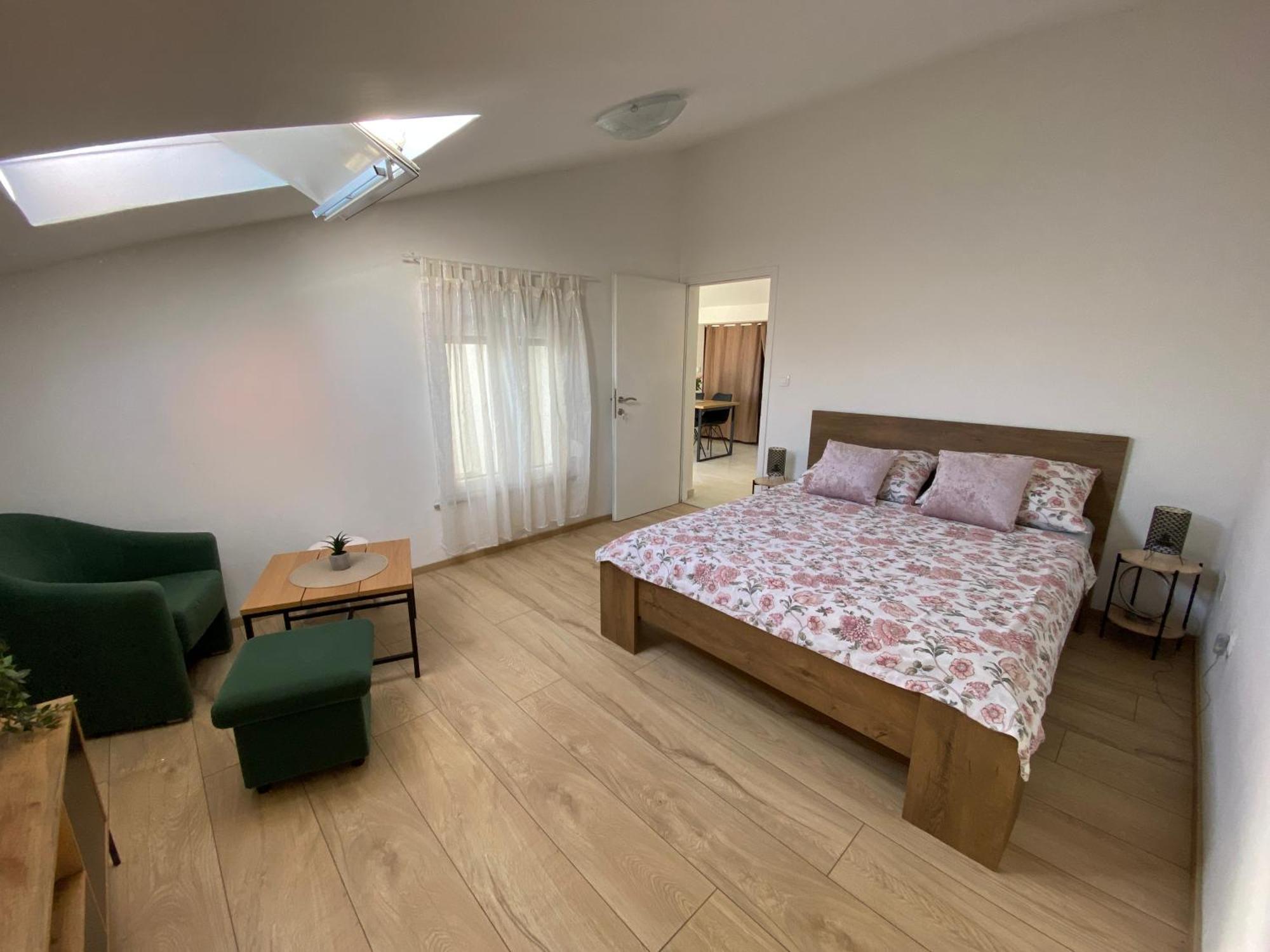 Jozephine Apartman