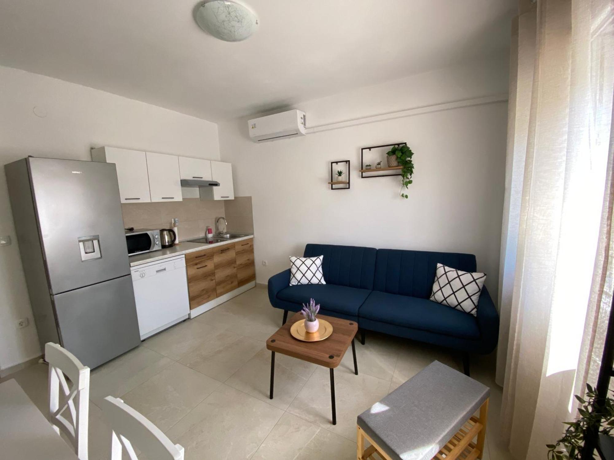 Jozephine Apartma *